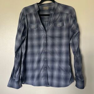 Athleta Women's Blue and White Plaid Button Down Shirt with Adjustable Sleeve